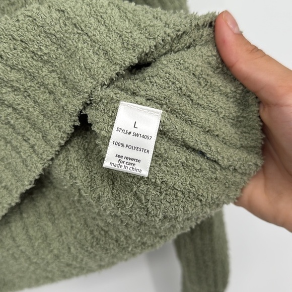 Active USA Long Sleeve Ribbed Crew Neck Sweater B
Sage Green Multiple Szs NWT - Picture 4 of 8